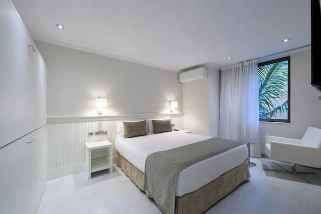 카탈로니아 로마-패밀리룸-2