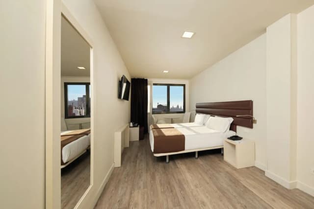 1881 Barcelona Rosellón Hotel-Twin Room-7