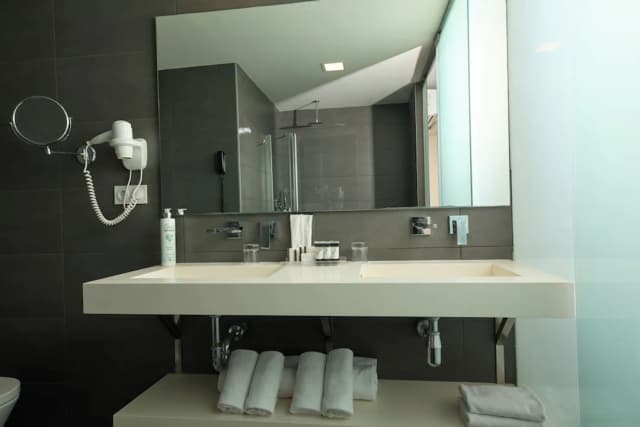 1881 Barcelona Rosellón Hotel-Studio Suite, 1 King Bed, Balcony-10