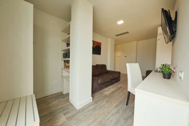 1881 Barcelona Rosellón Hotel-Studio Suite, 1 King Bed, Balcony-5