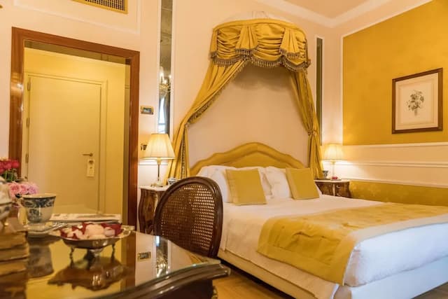 Bernini Palace-Deluxe Double Room-8