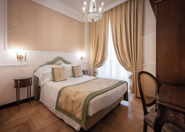 Bernini Palace-Basic Single Room-1