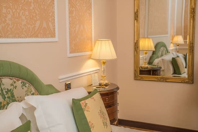 Bernini Palace-Basic Single Room-2