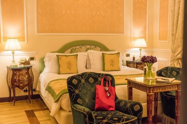 Bernini Palace-Superior Room-1