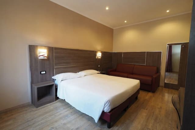 Hotel Osimar-Standard Double Room-11