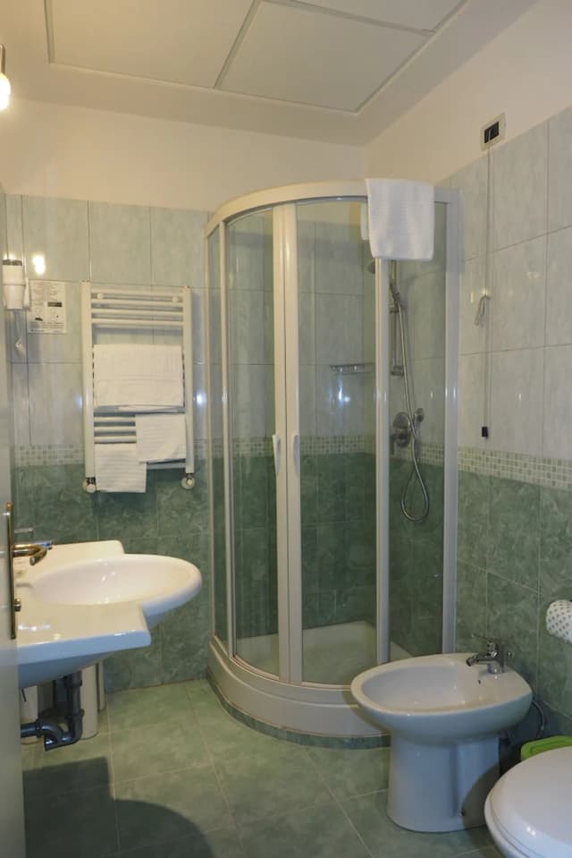 Hotel Osimar-Standard Double Room-9
