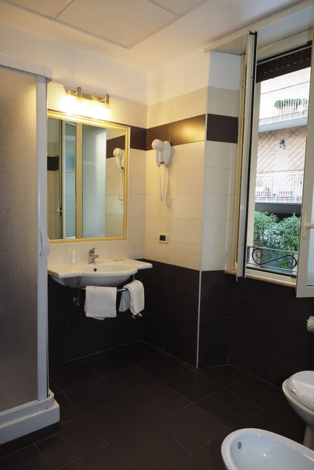 Hotel Osimar-Standard Double Room-7