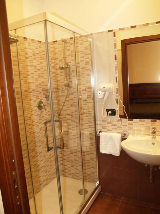 Hotel Osimar-Triple Room-14