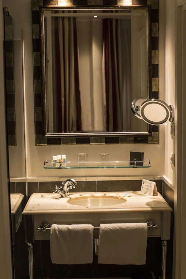 蒙特森希飯店-高級雙人房-8