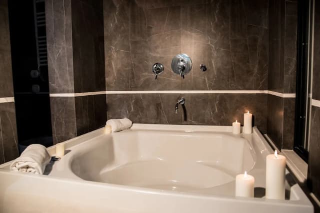 蒙特森希飯店-豪華雙人房-6