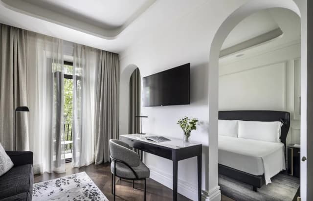 羅馬國賓宮殿洲際飯店 - IHG 旗下飯店-普通套房, 1 張特大雙人床和 1 張沙發床, 陽台 (Via Veneto View)-2