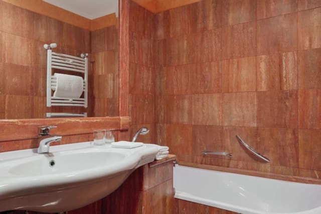 羅馬花園萬豪飯店-豪華客房, 2 張單人床-4