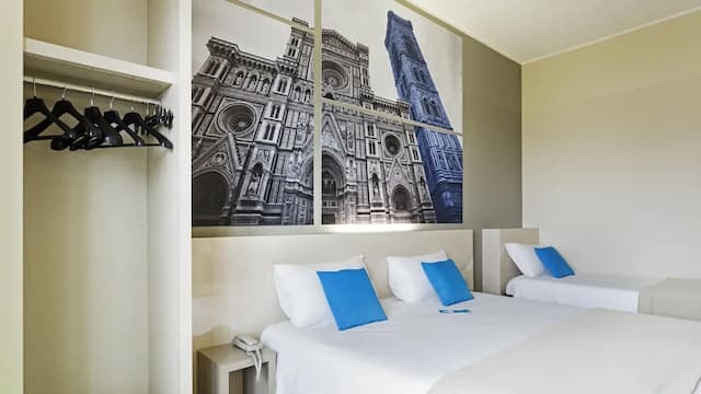 B&B ホテル フィレンツェ ノーボ パラッツォ ディ ジョスティージア-スタンダード 4 人部屋 禁煙-5