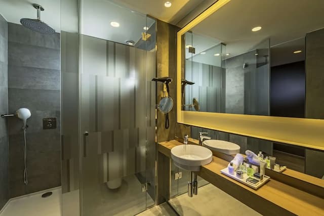 NH Collection Madrid Suecia-小型套房 (Extra Bed 2 adults + 1 child)-13