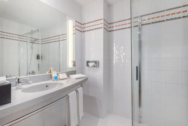 馬德里北部埃克飯店-三人房-5