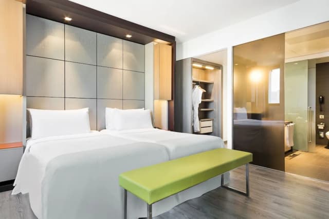 Hotel Barcelona Condal Mar Affiliated by Meliá-Junior Suite-3