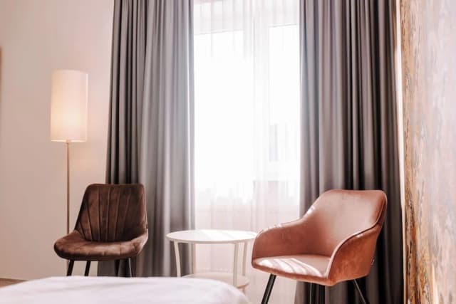 貝斯特韋斯特大使飯店-舒適客房, 1 張加大雙人床 (Cozy Sitting Corner)-6