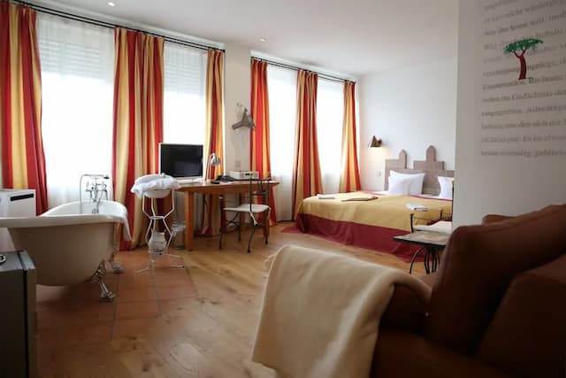 Hotel Drei Raben-Junior Suite (for 2 people)-10