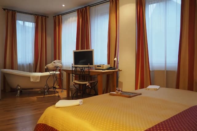 Hotel Drei Raben-Junior Suite (for 2 people)-2