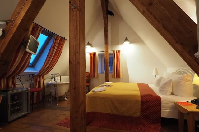 Hotel Drei Raben-Junior Suite (for 2 people)-1