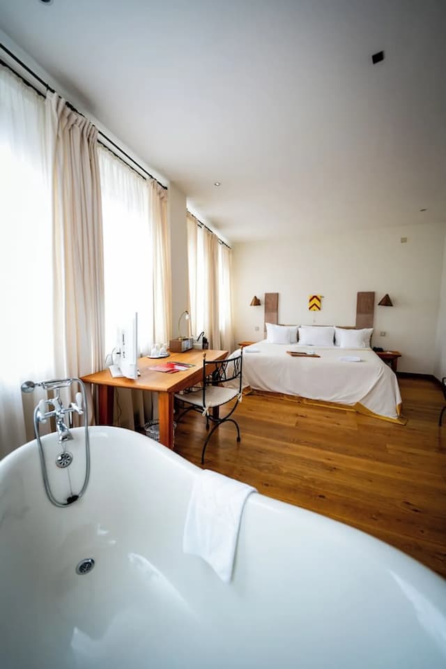 Hotel Drei Raben-Junior Suite (for 2 people)-21