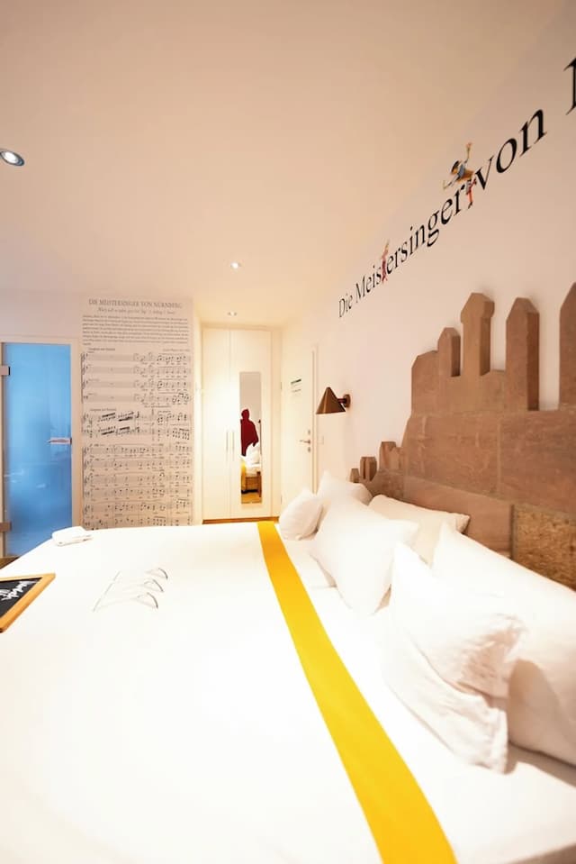 Hotel Drei Raben-Design Double Room-11