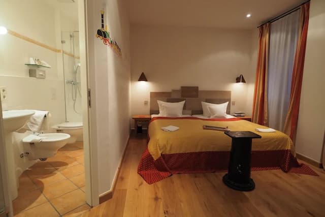 Hotel Drei Raben-Design Double Room-2