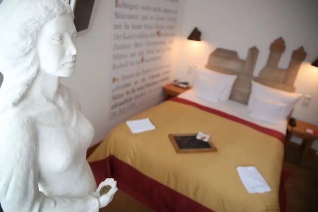 Hotel Drei Raben-Design Double Room (Small)-2