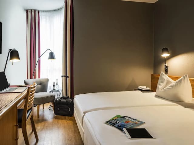 メルキュール ホテル ベルリン ツェントルム-スタンダード ツインルーム ダブルベッド 1 台またはシングルベッド 2 台-1