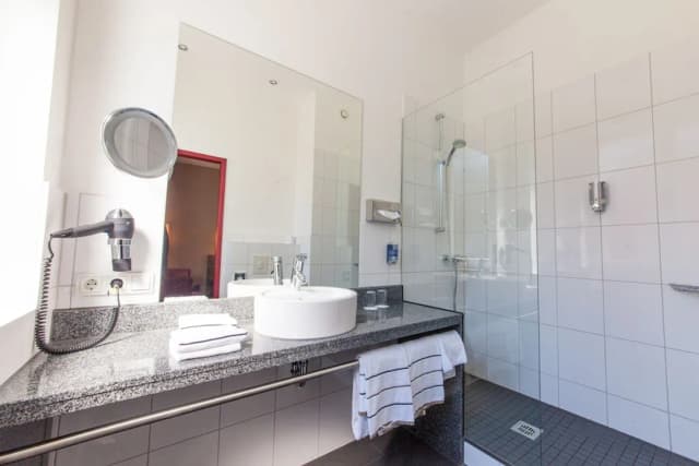 ノヴィーナ ホテル ティリーパーク-ルーム (Family)-5