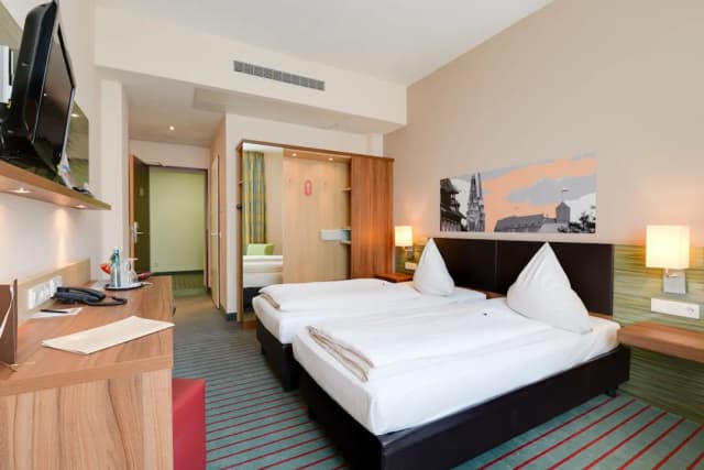 ノヴィーナ ホテル ティリーパーク-ダブルルーム-2