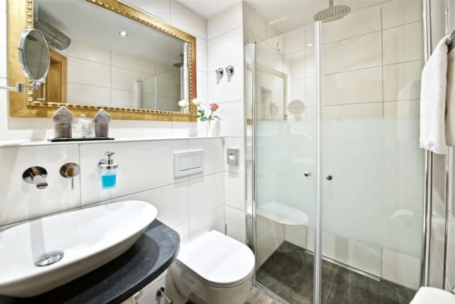 Park Hotel Laim-Deluxe Double Room Classic-5