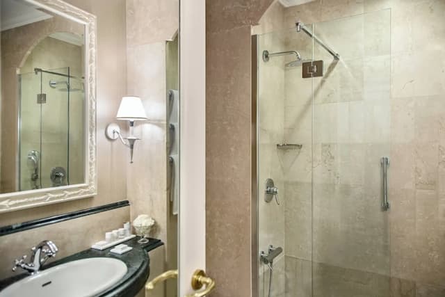 ローマ マリオット グランド ホテル フローラ-デラックス ルーム キングベッド 1 台 (High Floor)-5