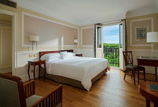 ローマ マリオット グランド ホテル フローラ-スイート キングベッド 1 台ソファーベッド付き シティビュー-3