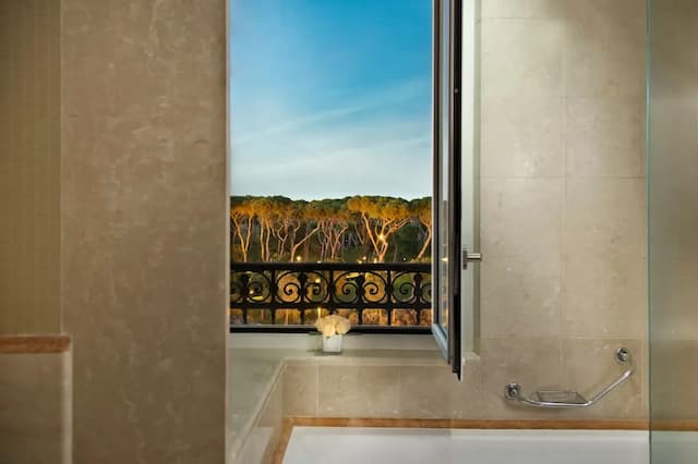 ローマ マリオット グランド ホテル フローラ-スーペリア ルーム キングベッド 1 台 (High Floor)-3