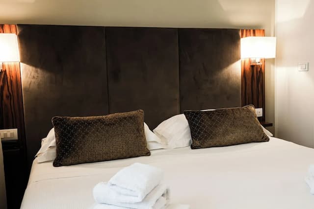 ホテル エンバシー-ダブルルーム (1 名様利用)-5