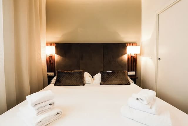 ホテル エンバシー-ダブルルーム (1 名様利用)-7