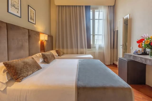 ホテル エンバシー-スーペリア トリプルルーム-7