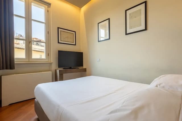 ホテル エンバシー-Double Room with French bed-1