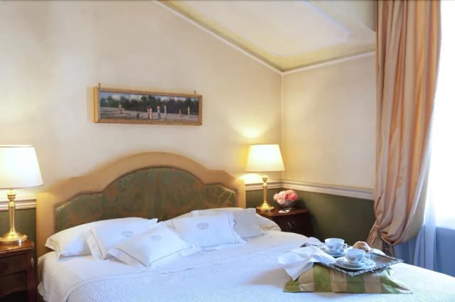 프티 팔레 호텔 드 샤르므-주니어 스위트-2