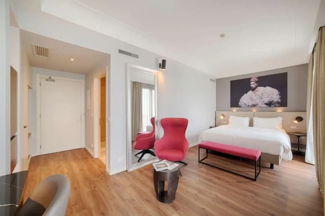 래디슨 블루 호텔, 밀라노-프리미엄룸 (High Floor)-1