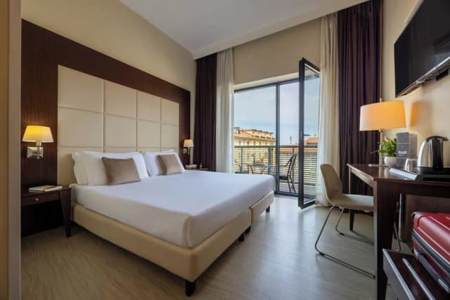 iH 瓦特 13 米蘭飯店-高級雙人房-1