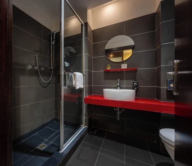 iH 瓦特 13 米蘭飯店-高級雙床房-4