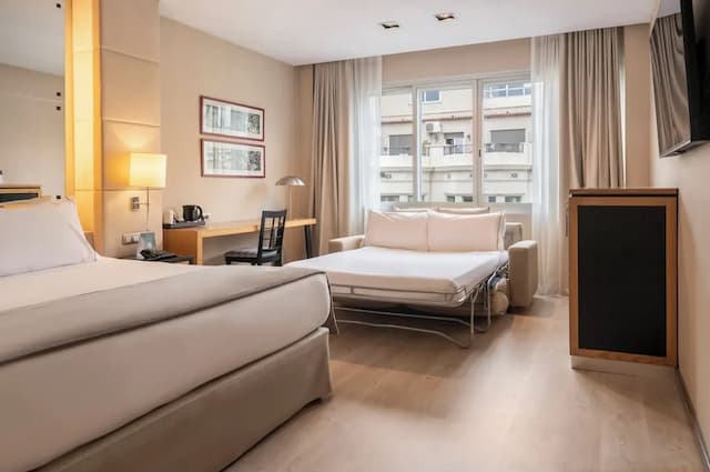 エスペリア プレジデンテ-スタンダード トリプルルーム-6