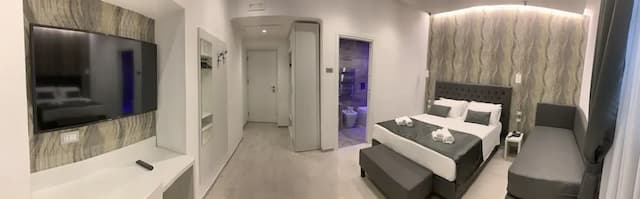 佩特里厄酒店-高級三人房-5