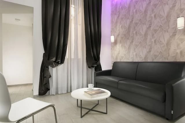 佩特里厄酒店-高級三人房-15