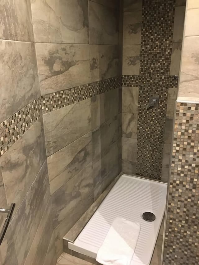 佩特里厄酒店-高級雙人房-16