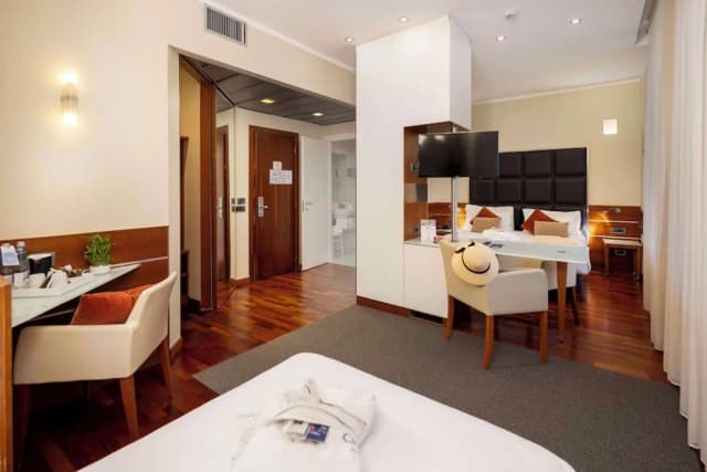 베스트 웨스턴 호텔 매디슨-컴포트룸, 침대(여러 개)-4