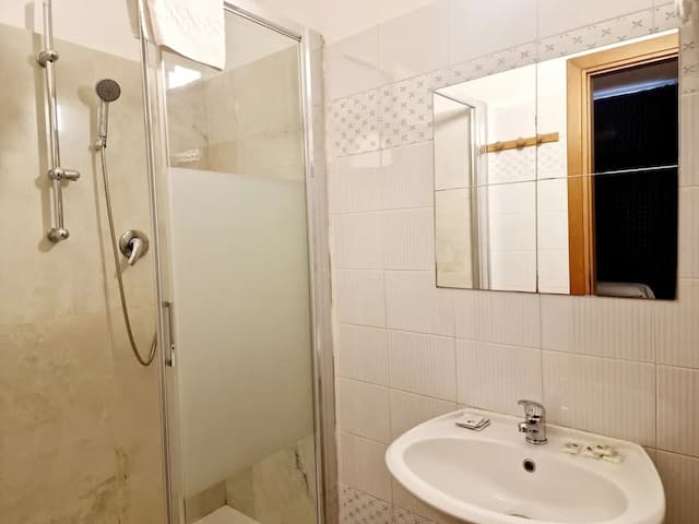 ホテル フィレンツェ 2000-4 人部屋-4