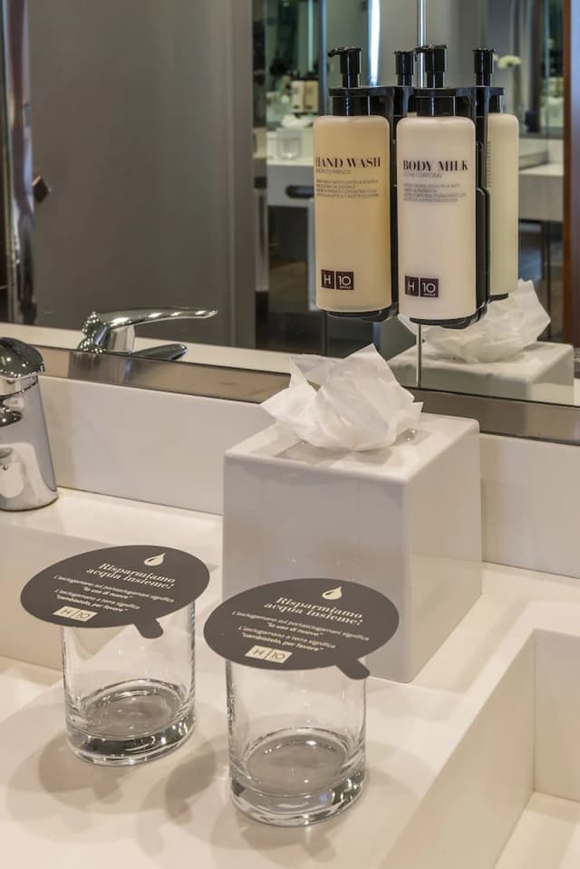 H10 羅馬西塔酒店-標準雙人或雙床房-11